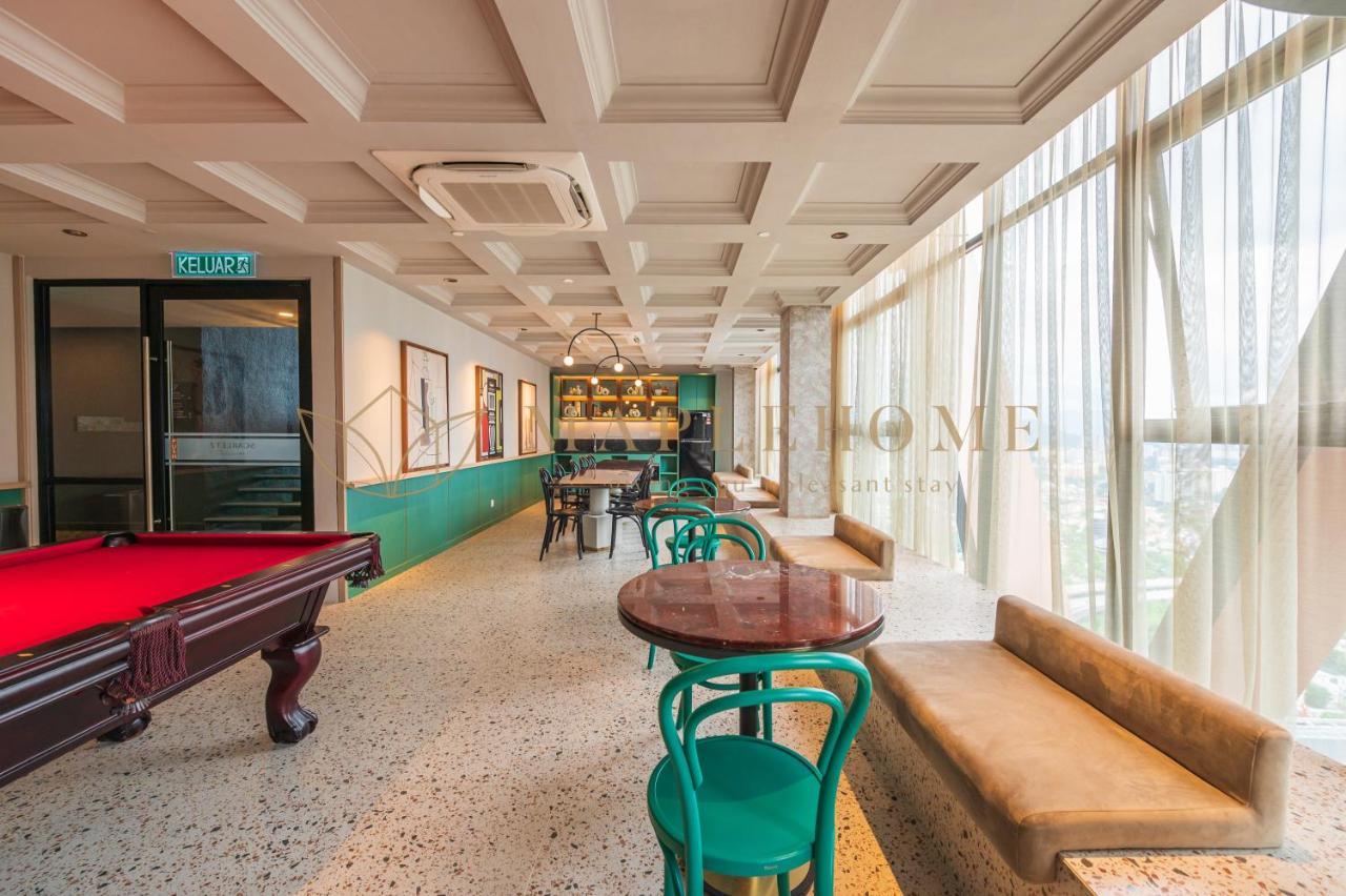 Scarletz Premier Apartment